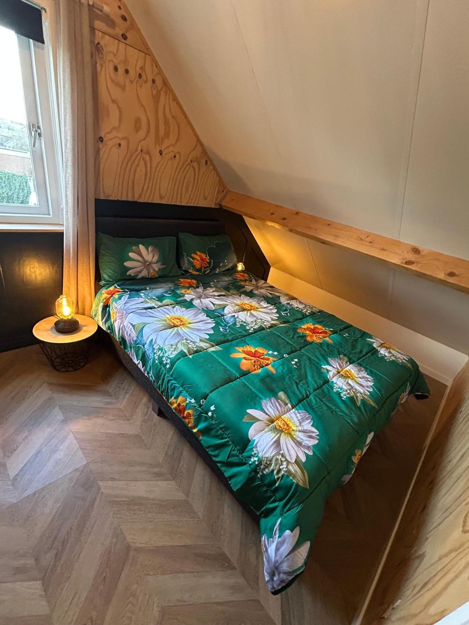 Villa Tiny House Thuus Sint Annaland Esterno foto